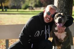 Denuncian a César Millán: Su perro pitbull habría matado a otro can y herido a una mujer Denuncian a César Millán: Su perro pitbull habría matado a otro can y herido a una mujer