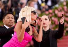 Desde Rosalía a JLo y Tiktokers VIP: revisa la lista de famosos que asistirán a la Met Gala 2021 Desde Rosalía a JLo y Tiktokers VIP: revisa la lista de famosos que asistirán a la Met Gala 2021