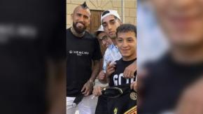 Arturo Vidal revoluciona un pequeño pueblito italiano Arturo Vidal revoluciona un pequeño pueblito italiano