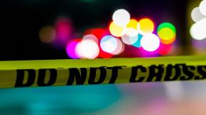 Investigan muerte de dos hombres en Nueva York: Uno saltó desde edificio y terminó golpeando al otro