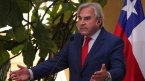 Senador Iván Moreira fue atacado con "agua servida y un objeto contundente" en Hualaihué Senador Iván Moreira fue atacado con "agua servida y un objeto contundente" en Hualaihué