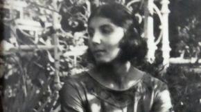 "Es muy hermosa e inteligente, pero es india" "Es muy hermosa e inteligente, pero es india"