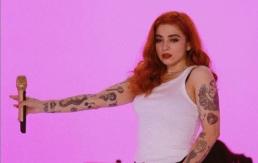 Sorprende por el parecido: Mon Laferte comparte tierna imagen de su madre embarazada