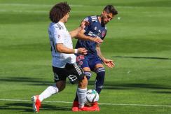 "¿Quién es Larrivey?": Jugadores de Colo Colo se burlan del goleador de la U tras el Superclásico "¿Quién es Larrivey?": Jugadores de Colo Colo se burlan del goleador de la U tras el Superclásico