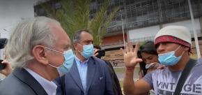 "Que se vaya solo": El tenso momento del embajador venezolano en Iquique al explicar plan de Maduro "Que se vaya solo": El tenso momento del embajador venezolano en Iquique al explicar plan de Maduro