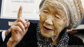 Estudio plantea que los seres humanos son capaces de vivir más allá de los 130 años Estudio plantea que los seres humanos son capaces de vivir más allá de los 130 años