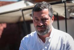 Sichel reconoce haber retirado fondos de su AFP y anuncia apoyo a proyecto para sacar el 100% Sichel reconoce haber retirado fondos de su AFP y anuncia apoyo a proyecto para sacar el 100%