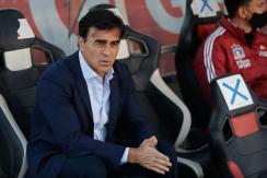 Quinteros y La Roja: "Mi objetivo es llevar a Colo Colo a lo más alto, sería fantástico ser campeón" Quinteros y La Roja: "Mi objetivo es llevar a Colo Colo a lo más alto, sería fantástico ser campeón"
