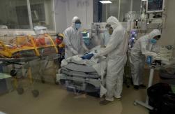 Se suman 766 contagios nuevos de COVID-19 este miércoles y activos en Chile siguen sobre 5 mil Se suman 766 contagios nuevos de COVID-19 este miércoles y activos en Chile siguen sobre 5 mil