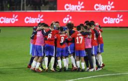 "Machete" movió la pizarra: La formación de La Roja para el crucial duelo ante Venezuela "Machete" movió la pizarra: La formación de La Roja para el crucial duelo ante Venezuela