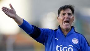 Paraguay confirma salida de Eduardo Berizzo y enfrentará a Chile con nuevo técnico