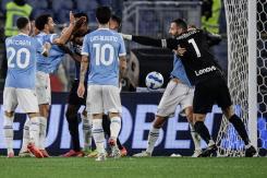 Escándalo en Inter-Lazio: Partido termina con tremenda pelea, un jugador llorando y posible racismo Escándalo en Inter-Lazio: Partido termina con tremenda pelea, un jugador llorando y posible racismo