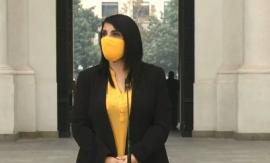 Denuncian a ministra Karla Rubilar por usar recursos públicos en campaña electoral de su pareja Denuncian a ministra Karla Rubilar por usar recursos públicos en campaña electoral de su pareja