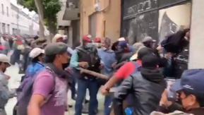 Exmilitares se toman el Congreso en Guatemala exigiendo el pago de remuneración