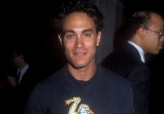 La muerte de Brandon Lee en "El Cuervo" y otros rodajes fatídicos que antecedieron a "Rust" La muerte de Brandon Lee en "El Cuervo" y otros rodajes fatídicos que antecedieron a "Rust"