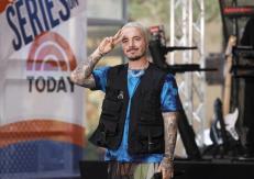 J Balvin se disculpó y retiró el polémico video de su canción "Perra" J Balvin se disculpó y retiró el polémico video de su canción "Perra"