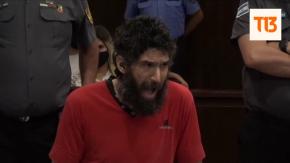 Sacan a hombre de una audiencia porque se creía gato y no paraba de maullar: Es acusado de femicidio Sacan a hombre de una audiencia porque se creía gato y no paraba de maullar: Es acusado de femicidio