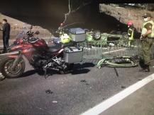 [VIDEO] Una persona falleció luego de que un auto cayera desde un puente hacia la Ruta 68