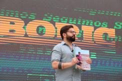 Boric lanza programa con ajustes en sus propuestas (lea aquí las principales y el texto completo) Boric lanza programa con ajustes en sus propuestas (lea aquí las principales y el texto completo)