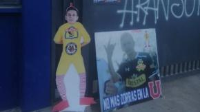 Barristas de la "U" rompen con Pablo Aránguiz y le recuerdan foto con camiseta de Colo Colo Barristas de la "U" rompen con Pablo Aránguiz y le recuerdan foto con camiseta de Colo Colo