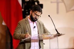 Boric niega haber hecho campaña con síntomas COVID-19: "Apenas tuve fiebre seguimos los protocolos" Boric niega haber hecho campaña con síntomas COVID-19: "Apenas tuve fiebre seguimos los protocolos"