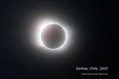 Investigadores de la U. de Chile viajarán a la Antártica para el próximo eclipse total de sol Investigadores de la U. de Chile viajarán a la Antártica para el próximo eclipse total de sol
