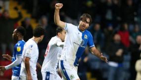 ¡No para!: Ben Brereton volvió a convertir con el Blackburn y llega encendido a la Roja ¡No para!: Ben Brereton volvió a convertir con el Blackburn y llega encendido a la Roja