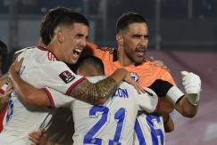 "Los viejos rockeros son cosa seria": Periodista argentino alucina con Bravo, Vidal, Alexis y Medel "Los viejos rockeros son cosa seria": Periodista argentino alucina con Bravo, Vidal, Alexis y Medel