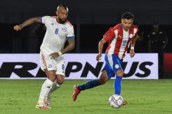Ni olímpico ni autogol: Arturo Vidal se adjudica "golazo" de La Roja en la victoria sobre Paraguay Ni olímpico ni autogol: Arturo Vidal se adjudica "golazo" de La Roja en la victoria sobre Paraguay