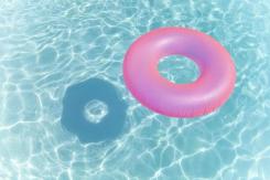 Una niña muere en Brasil luego de que su pelo se enredara en drenaje de piscina Una niña muere en Brasil luego de que su pelo se enredara en drenaje de piscina