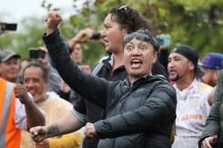 Tribu maori de Nueva Zelanda pide a antivacunas dejar de usar su "haka" tradicional Tribu maori de Nueva Zelanda pide a antivacunas dejar de usar su "haka" tradicional
