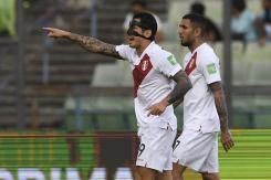 Perú vence a Venezuela en Caracas y presiona en la lucha por clasificar al Mundial de Qatar Perú vence a Venezuela en Caracas y presiona en la lucha por clasificar al Mundial de Qatar