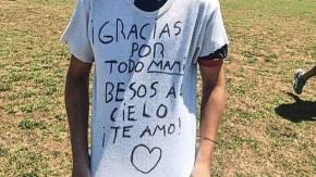 Emocionó a todos: Niño futbolista marcó un gol y se lo dedicó a su madre fallecida Emocionó a todos: Niño futbolista marcó un gol y se lo dedicó a su madre fallecida