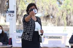 Provoste reconoce derrota y esperará "intervención" de Boric para entregar un eventual apoyo Provoste reconoce derrota y esperará "intervención" de Boric para entregar un eventual apoyo