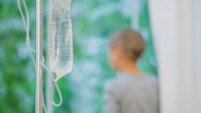 Hombre pidió ayuda para su hijo con leucemia pero usó dinero para comprarse una casa: el menor murió Hombre pidió ayuda para su hijo con leucemia pero usó dinero para comprarse una casa: el menor murió
