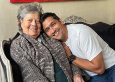 "Quizá no la pueda ver más": el duro relato de Rafa Araneda por delicado estado de salud de su madre "Quizá no la pueda ver más": el duro relato de Rafa Araneda por delicado estado de salud de su madre