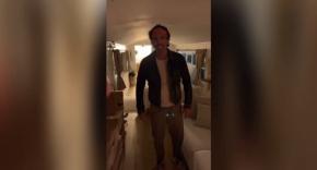 Felipe Viel transformó bus escolar en una casa para sus visitas: tiene calefacción, internet y baño Felipe Viel transformó bus escolar en una casa para sus visitas: tiene calefacción, internet y baño