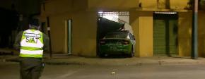 Dos carabineros resultaron lesionados tras persecución policial: Estaban persiguiendo un auto robado Dos carabineros resultaron lesionados tras persecución policial: Estaban persiguiendo un auto robado