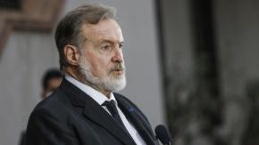 Argentina mantiene a Rafael Bielsa como embajador en Chile pero le piden "prudencia" Argentina mantiene a Rafael Bielsa como embajador en Chile pero le piden "prudencia"