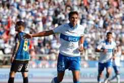 Católica se impone a Huachipato y está alcanzando la punta en solitario Católica se impone a Huachipato y está alcanzando la punta en solitario