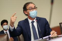 Ministro Raúl Figueroa plantea apoyo a Kast y dice que "el gobierno no puede ser neutral" Ministro Raúl Figueroa plantea apoyo a Kast y dice que "el gobierno no puede ser neutral"