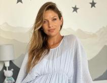 Mayte Rodríguez se muestra junto a su pareja y padre de su hijo Mayte Rodríguez se muestra junto a su pareja y padre de su hijo