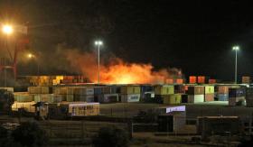 Israel bombardea un cargamento de armas iraníes en un puerto de Siria Israel bombardea un cargamento de armas iraníes en un puerto de Siria