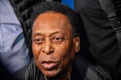 Pelé internado de nuevo en Sao Paulo para seguir tratamiento contra tumor Pelé internado de nuevo en Sao Paulo para seguir tratamiento contra tumor