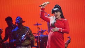 Mon Laferte relata incómoda anécdota de embarazo antes de un concierto: "Pensé que no lo lograba" Mon Laferte relata incómoda anécdota de embarazo antes de un concierto: "Pensé que no lo lograba"
