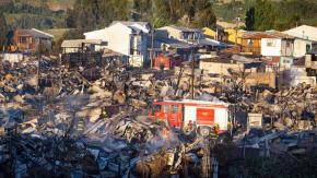 "Levantemos Castro": Inician campañas para ayudar a familias afectadas por incendio forestal "Levantemos Castro": Inician campañas para ayudar a familias afectadas por incendio forestal