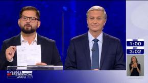Boric exhibe test de drogas tras ser emplazado nuevamente por Kast: "No estoy presto para shows" Boric exhibe test de drogas tras ser emplazado nuevamente por Kast: "No estoy presto para shows"