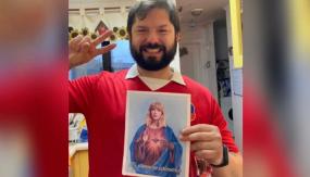 “Me siento #Swiftie”: el vínculo entre los fans de Taylor Swift y Gabriel Boric que se volvió viral “Me siento #Swiftie”: el vínculo entre los fans de Taylor Swift y Gabriel Boric que se volvió viral