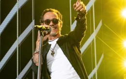 Marc Anthony genera controversia por su extraño movimiento de mandíbula durante un concierto Marc Anthony genera controversia por su extraño movimiento de mandíbula durante un concierto
