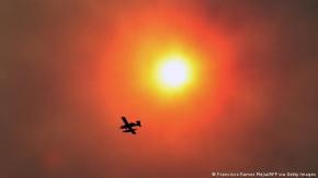 Dos muertos luego que helicóptero que combatía incendios forestales se desplomara en la Patagonia